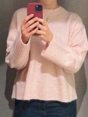 Stickad tröja Gina Young - Stickad rosa tröja från Gina Young, storlek 170 (s). Mycket bra skick!😋😋