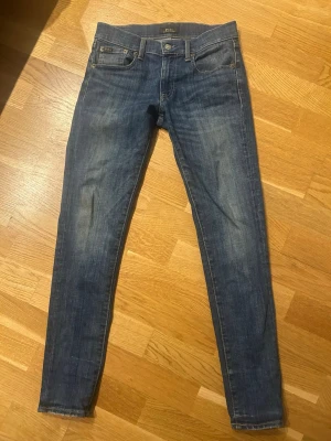 Polo jeans  - Säljer dessa polo ralph lauren jeans i bra skick nypris 1700kr mitt pris endast 459kr