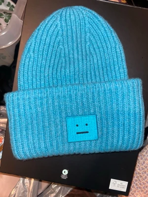 Acne Studios Mössa  - Aldrig Använd