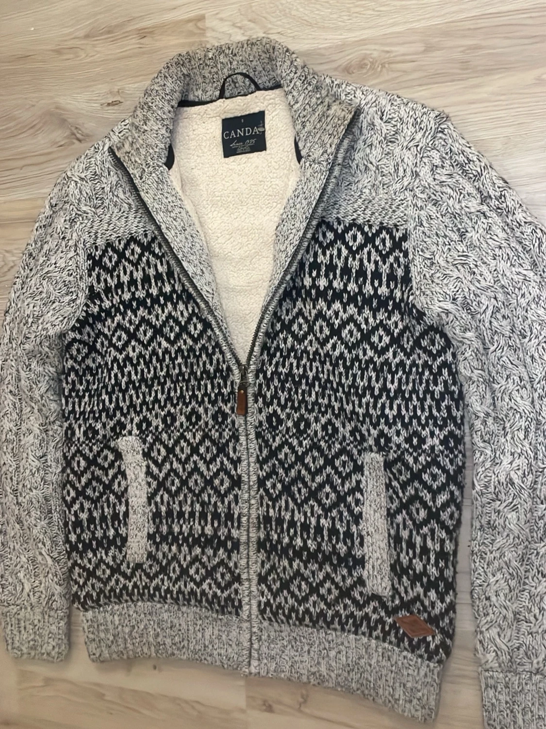 Fodrad stickad cardigan - 1