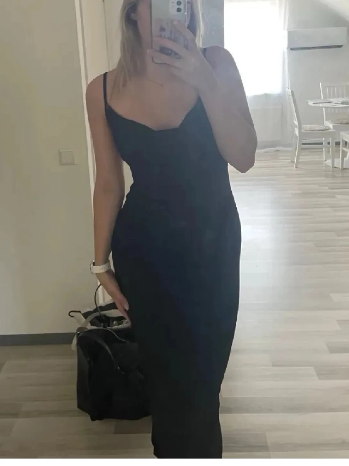 Svart lång klänning