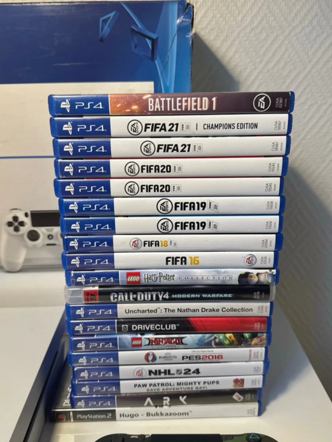 Ps4 + Tillbehör  - 5