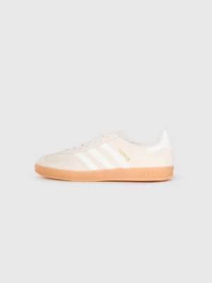 Adidas Gazelle vita sneakers - Köpte förra månaden men de sitter för tajt på mig använt 1 gång, skriv för bilder på skorna💕 
