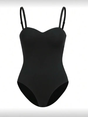 Svart bodysuit - Skitsnygg body att ha på sommaren till ett par jeans!! Snygg passform