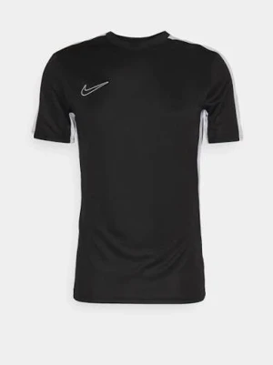 Svart Nike t-shirt med vit logga - Snygg svart t-shirt från Nike med vit logga på bröstet och vita detaljer längs sidorna. Klassisk rund hals och korta ärmar. Perfekt för en sportig look eller till vardags. Tillverkad i mjukt och bekvämt material.