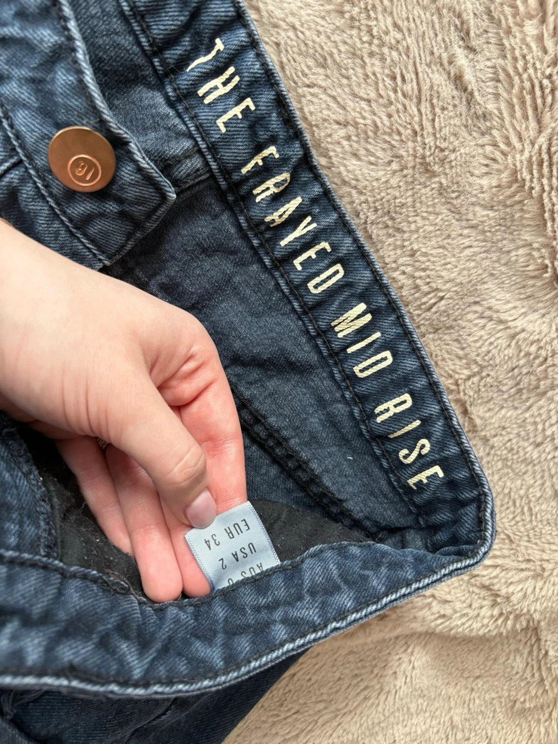 Blå jeansshorts med fransar - 2