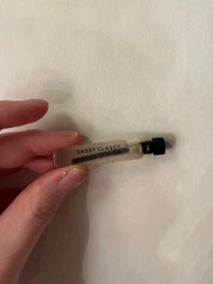 Parfym - Helt ny parfym från essnce i doften sassy classy, obs oljaklumpar i