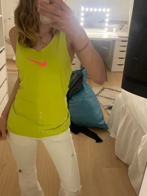 Träningslinne från Nike - Jätte fint träningslinne från Nike