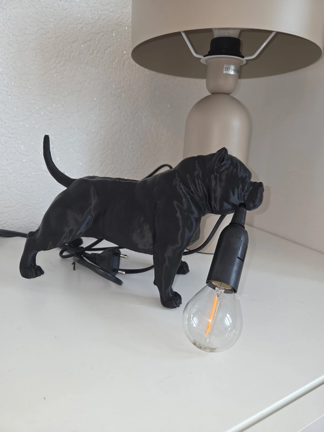 Bordslampa Pitbull  - 1