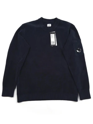 C.P. Company Cotton Chenille Crew Neck Sweatshirt  - •The sweatshirt is brand new with tags •Size: M •Color: Navy •Retail price: 3500SEK •Pit to Pit: 54.5cm Length: 68cm