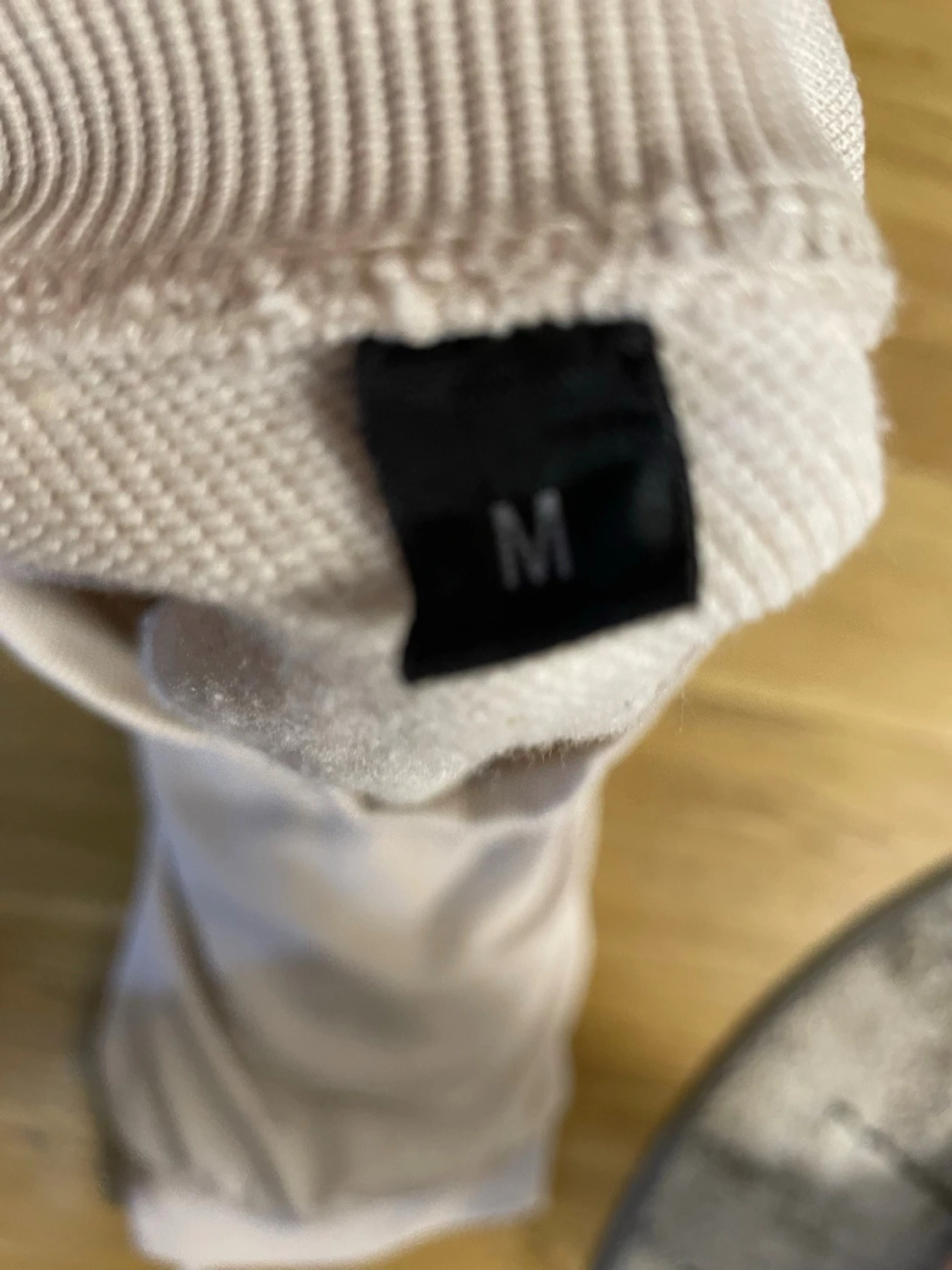 Beige sweatshirt med rund hals - 1