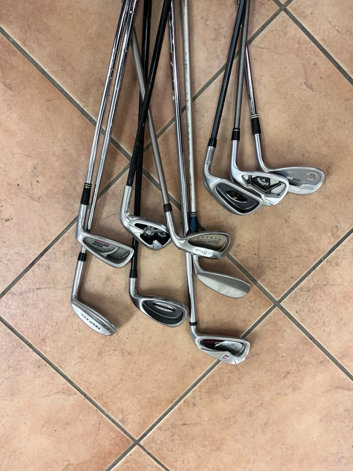 Set med golfklubbor i metall - 1