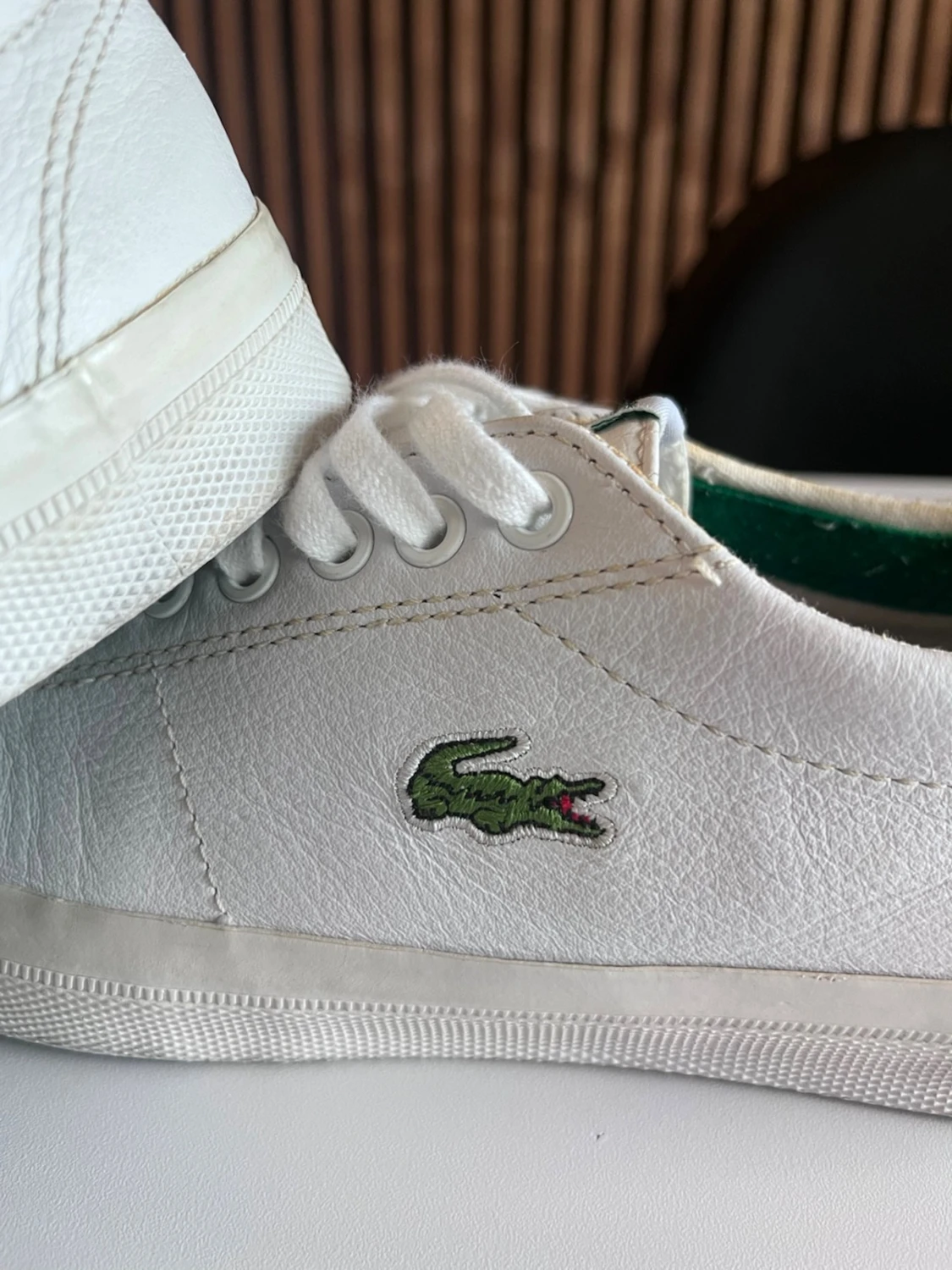 Vita sneakers från Lacoste - 1