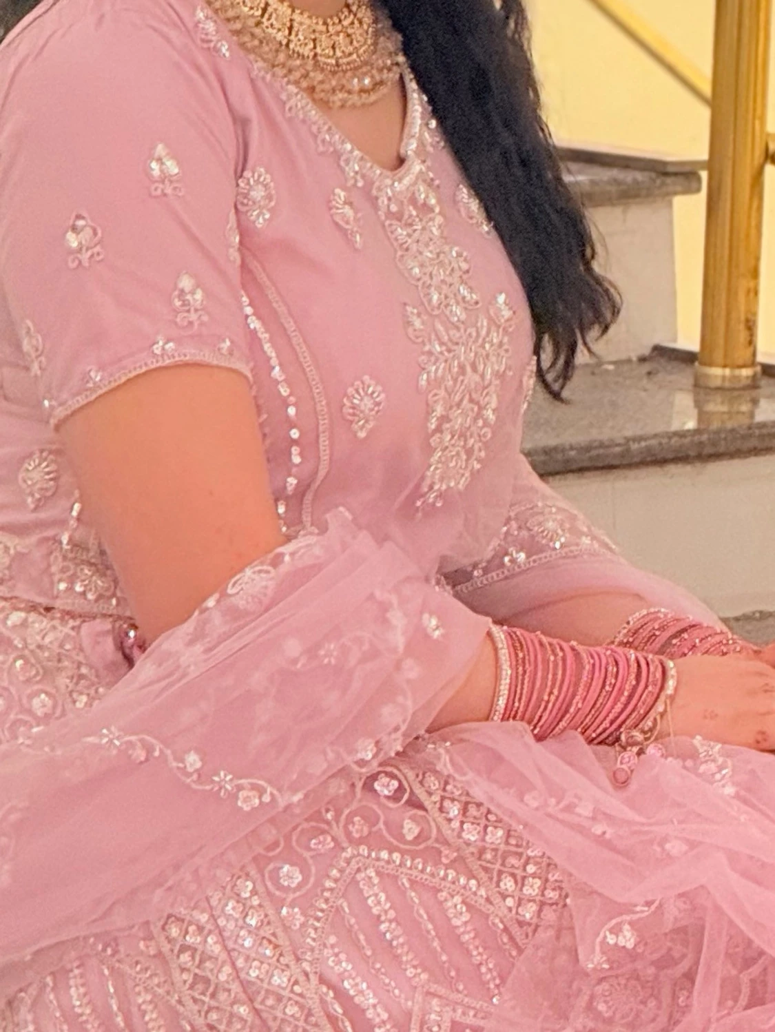 Ljusrosa långklänning med broderi - 2