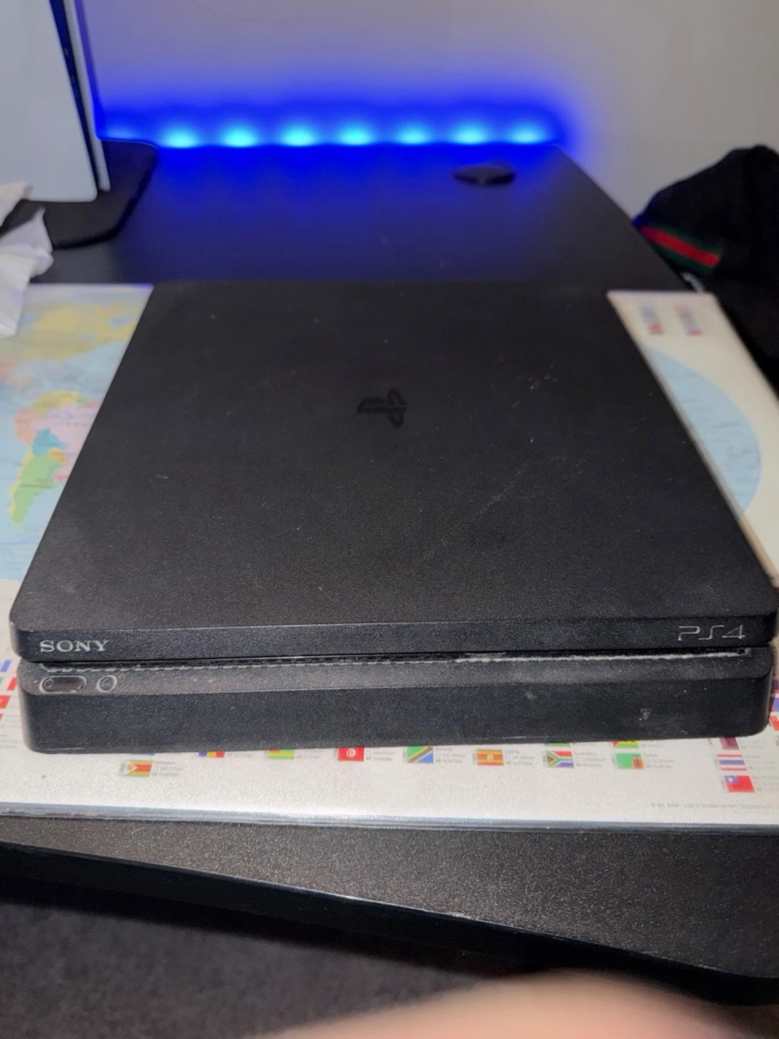 Sony PlayStation 4 Slim konsol - 1