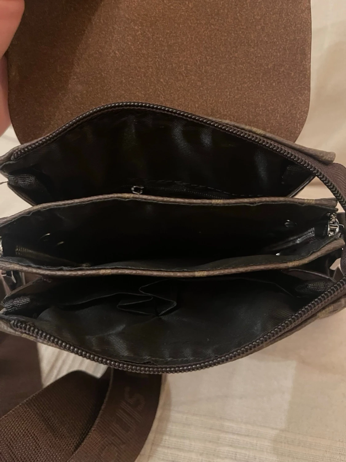  axelväska helt ny  - 4