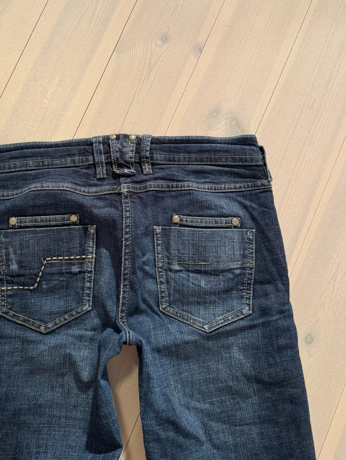 Lågmidjade bootcut jeans  - 5