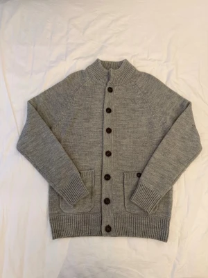 Cardigan herr - Next herr cardigan - storlek xs/s - skick 9/10 - fler frågor? Kontakta mig