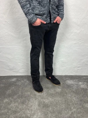 Replay jeans  - Ett par riktigt snygga jeans från Replay i storlek W34 L32 i modellen Anbbas 