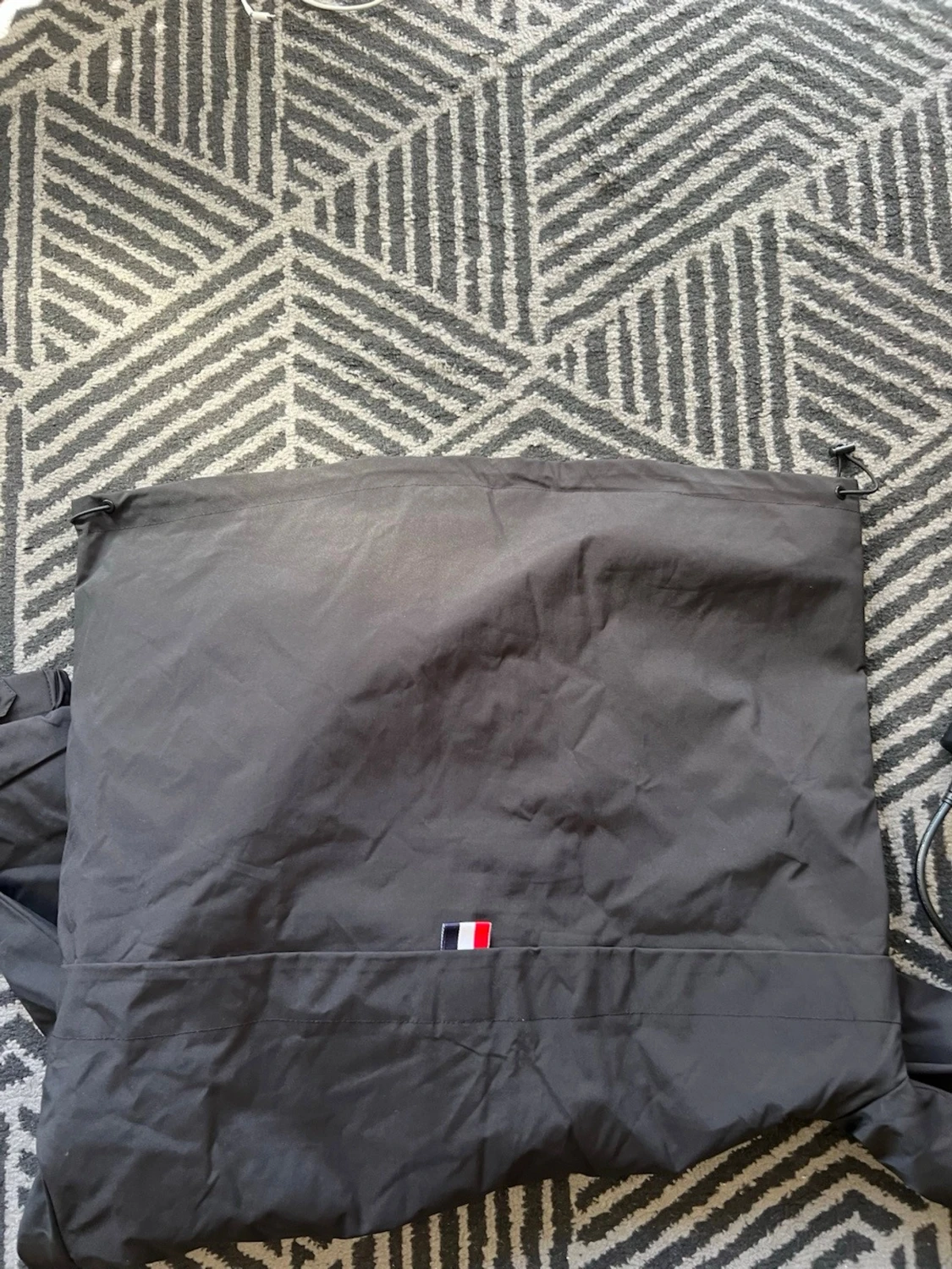 Svart Moncler vindjacka med huva - 1