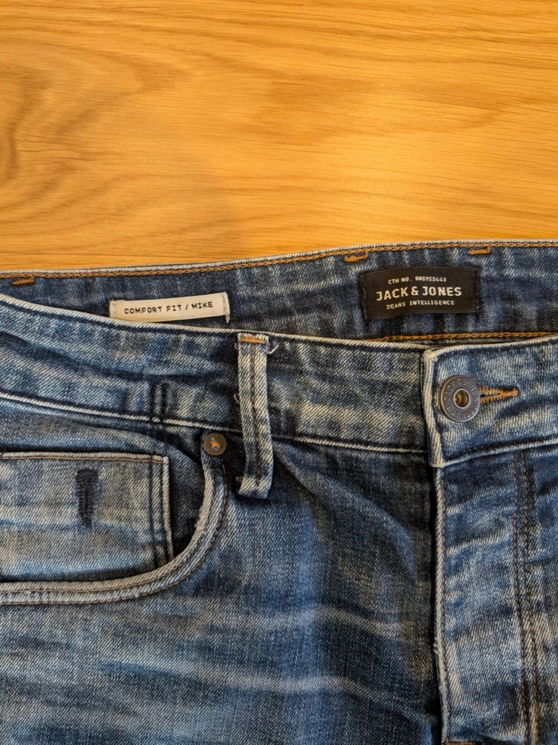 Jack and Jones jeans! - 4