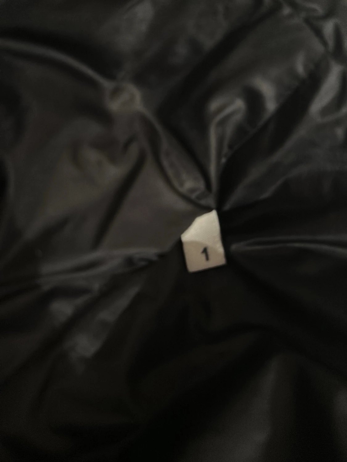 Svart dunjacka från Moncler - 3