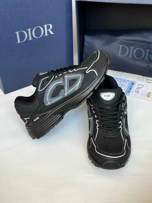 DiorB30 - .
