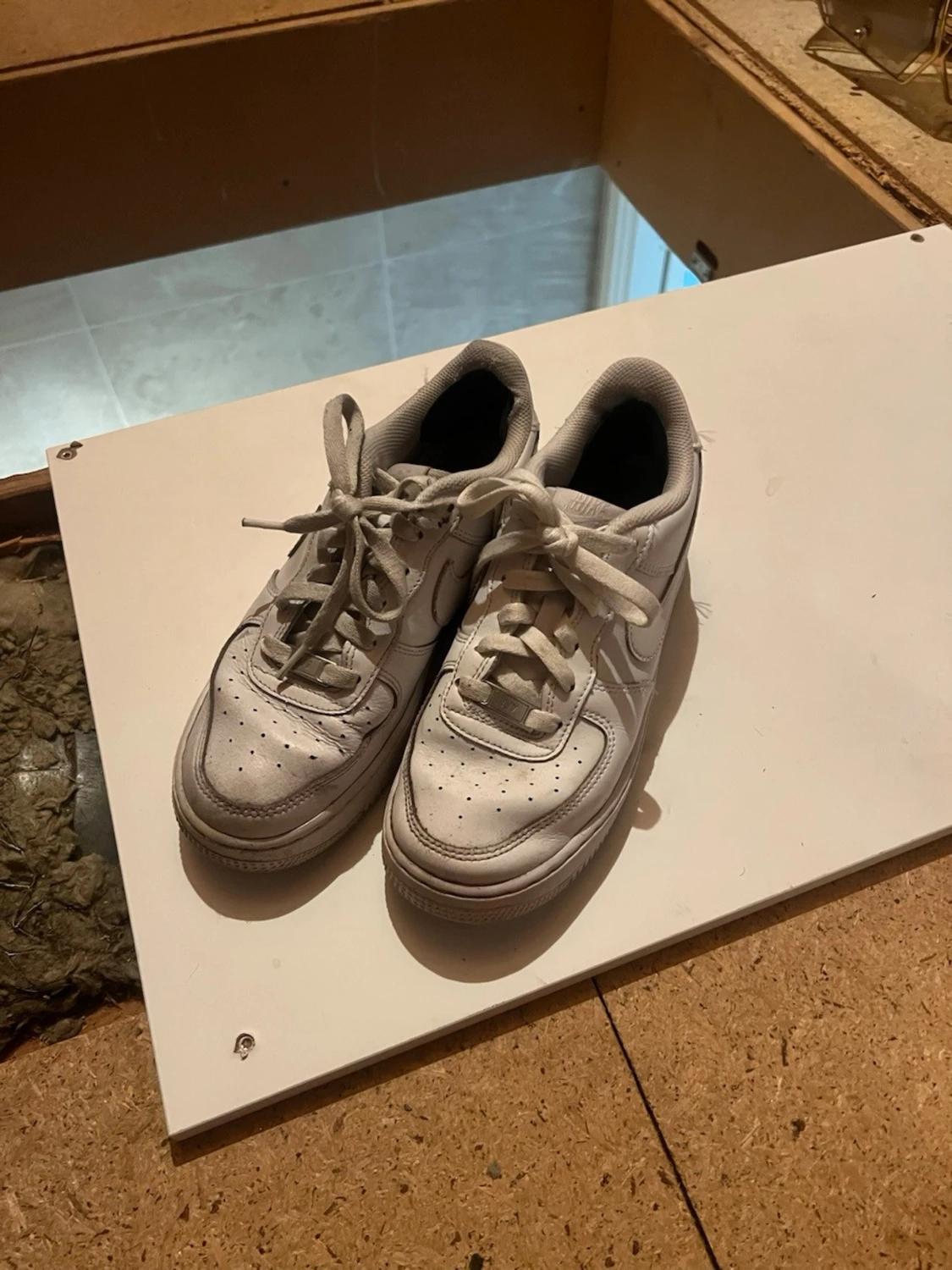Vita Nike Air Force 1 sneakers