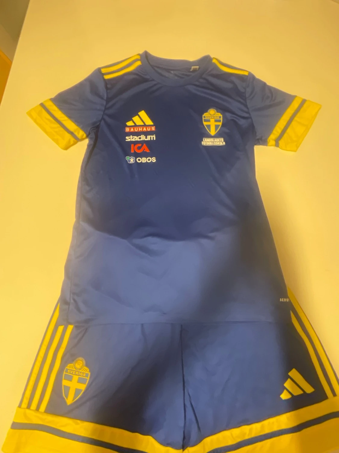 Svenska landslaget fotbollskit blå/gul