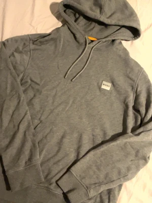 Grå hoodie från BOSS - Boss hoodie