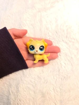 Littlest pet shop - Littlest pet shop hund i mycket fint skick. Följ gärna för att se mina andra annonser för bundle😊