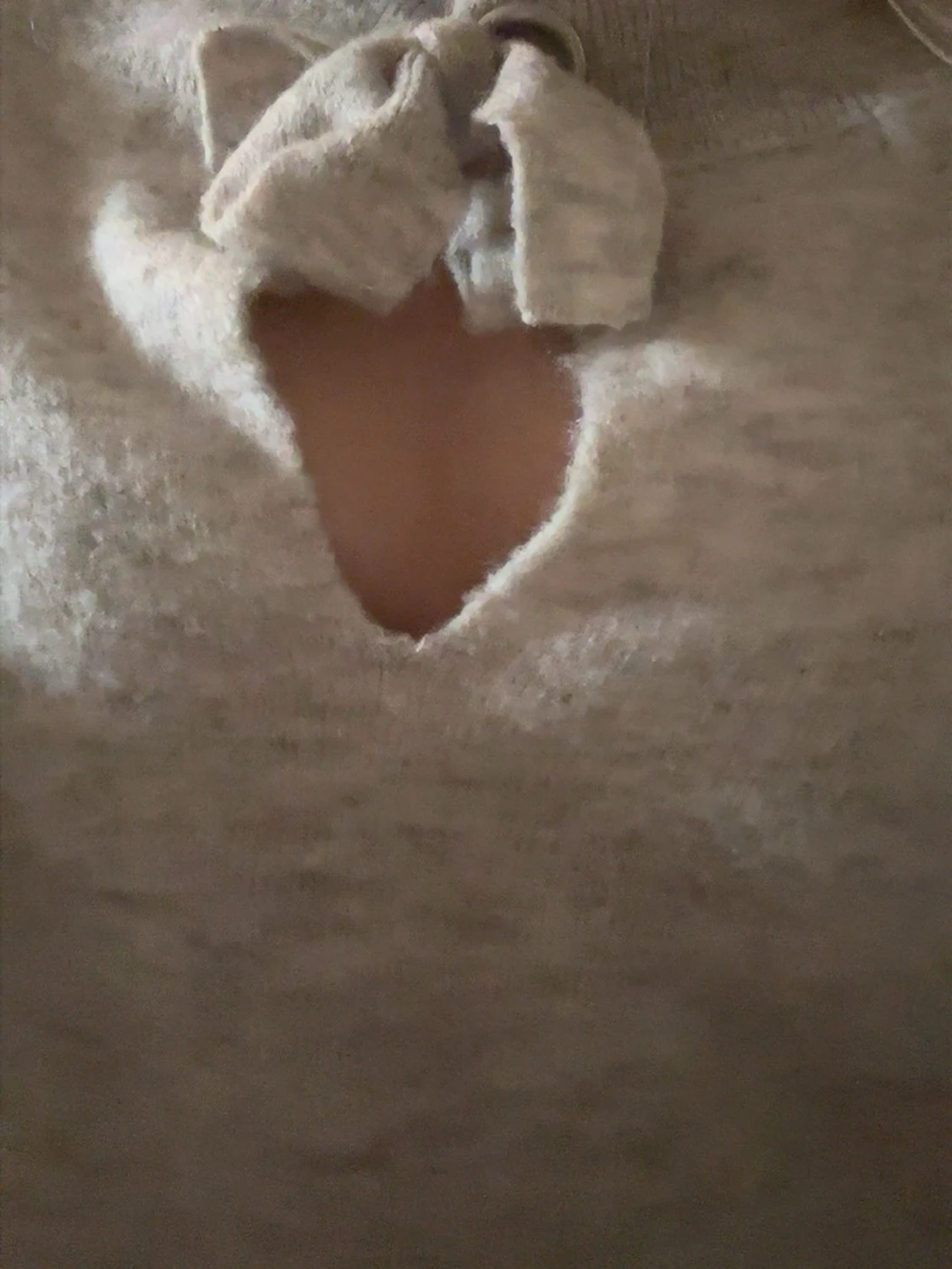 Beige stickad tröja med knytning - 1