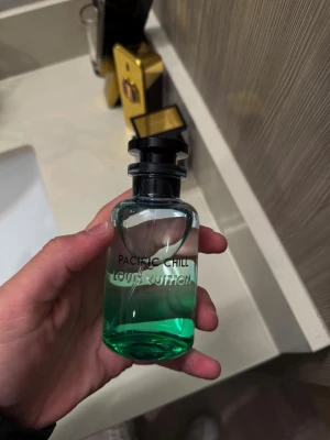Louis Vuitton Pacific Chill parfym - Pacific Chill, en riktigt fräsch parfym till sommaren, säljer riktigt billigt, helt ny kvitto finns 🔥