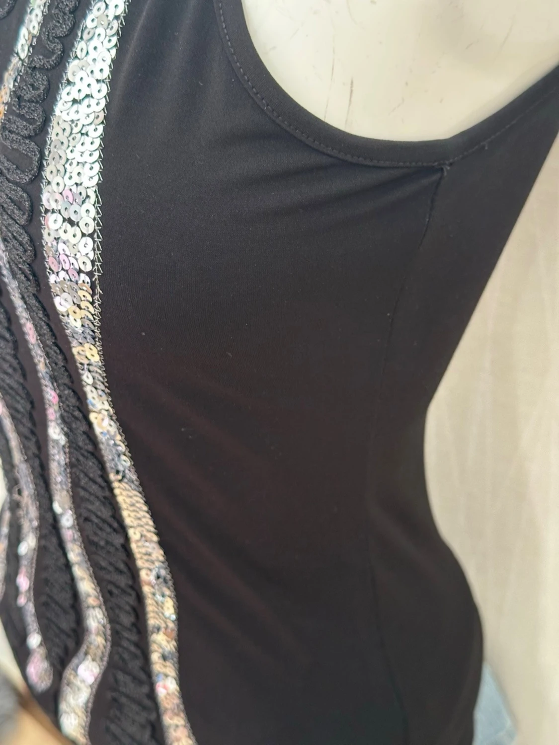 Svart paljettprydd halterneck topp - 3