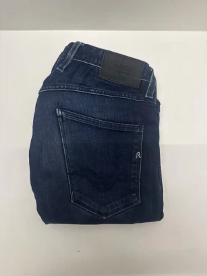 Replay Anbass jeans  - Säljer nu dessa feta Replay Anbass jeans, skriv för fler bilder/frågor😊