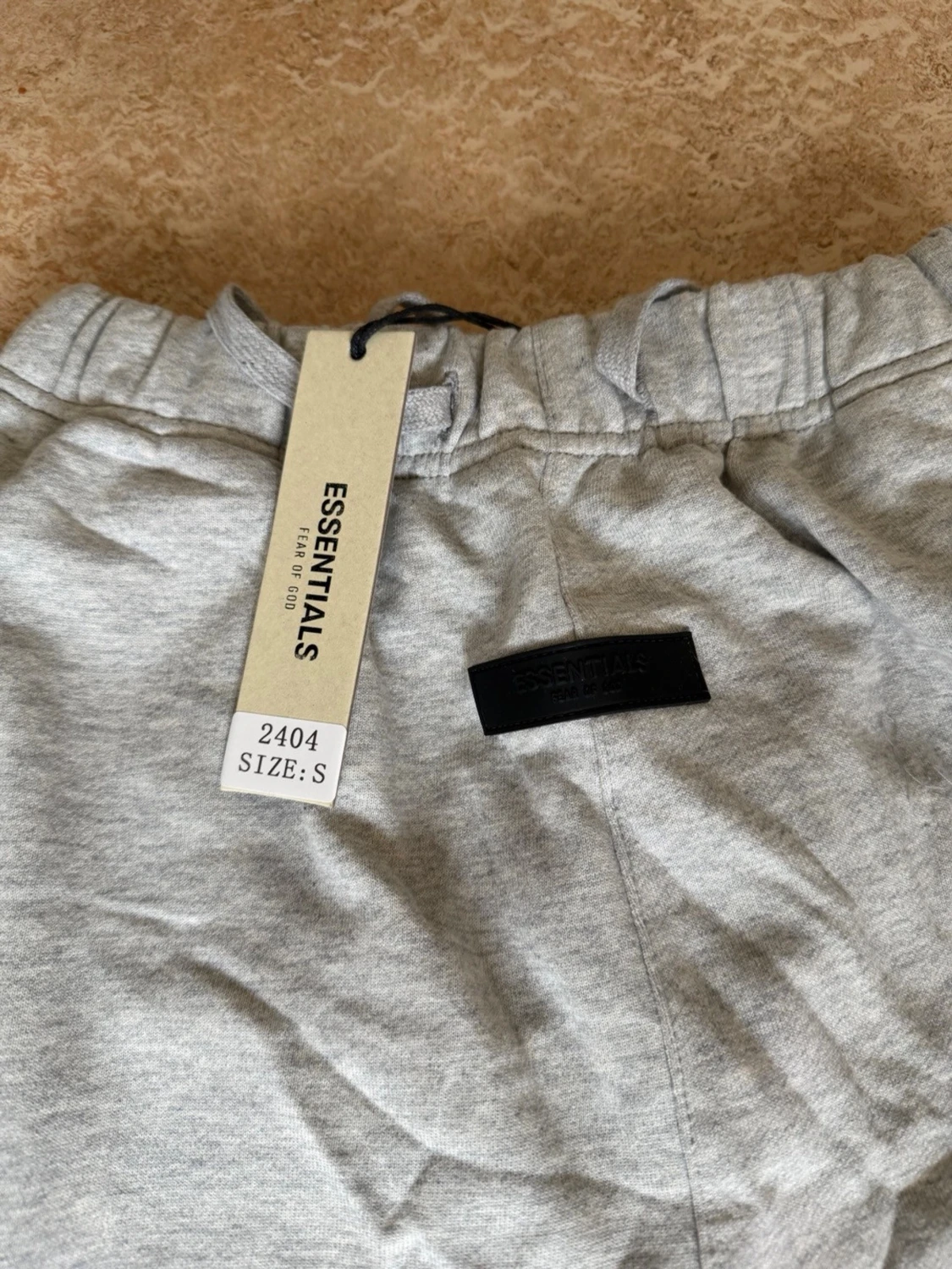 Grå Essentials Fear of God shorts