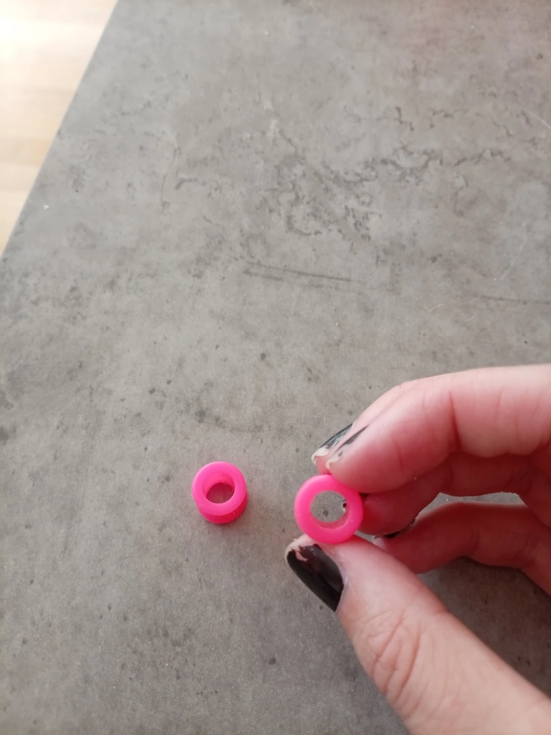 Rosa silikonplugs till töjda öron - 1