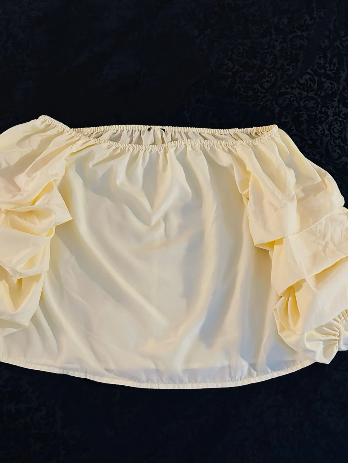 Gul offshoulder blus med puffärm - 2