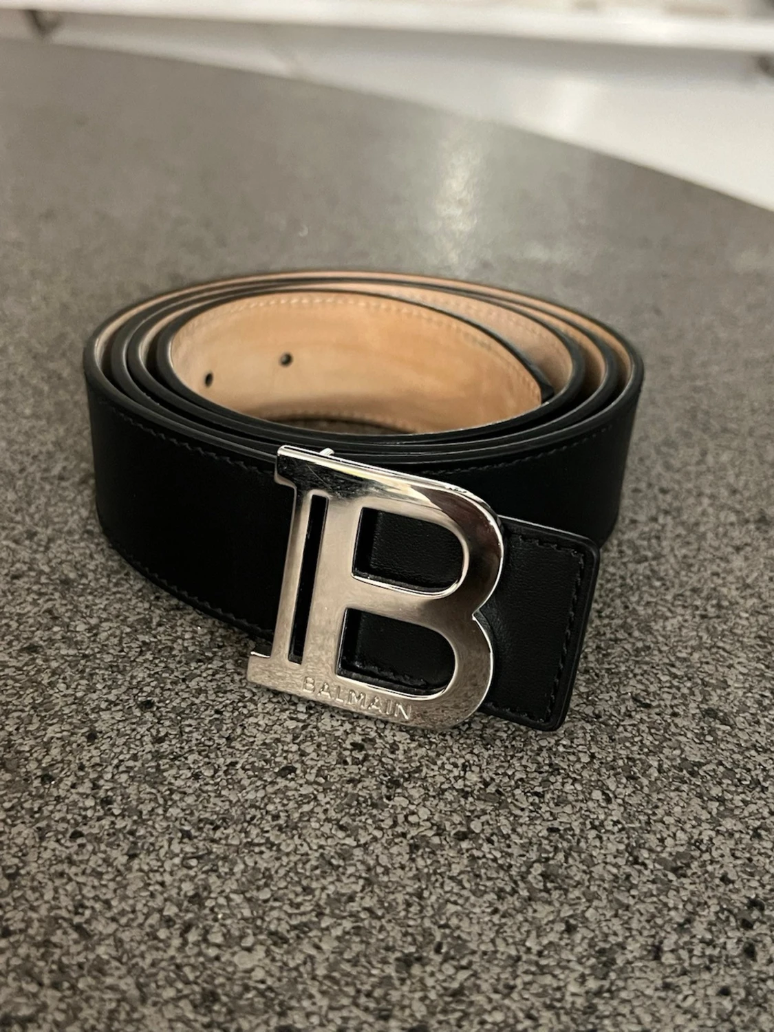 Svart skärp från Balmain med B-spänne - 1