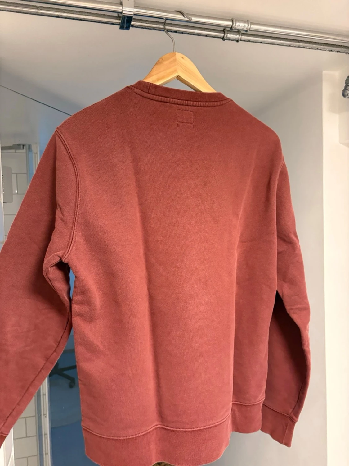 Röd sweatshirt från Levi's - 3