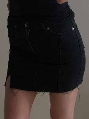 Jeanskjol - Bershka - Oanvänd 