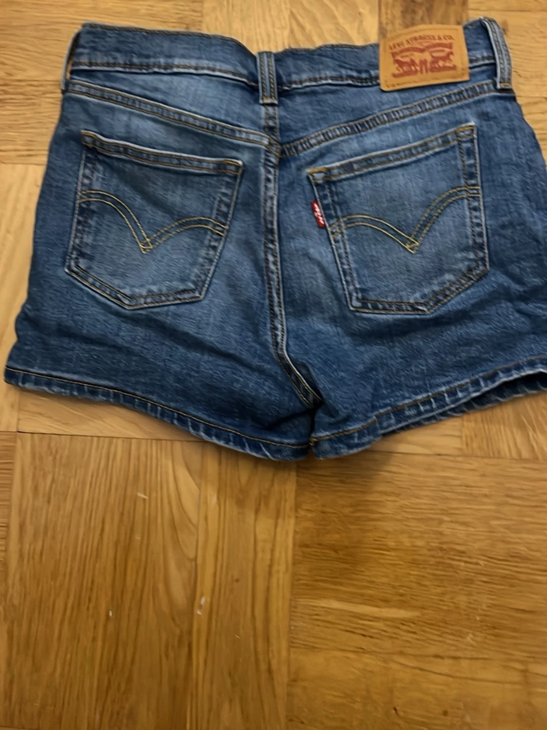 Blå jeansshorts från Levi's - 1