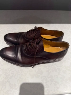 Gucci finskor - Gucci finskor i bra skick. Köpte i Milano ca 10 år sedan