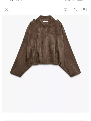 Zara mocka jacka  - Bara testad, strl m passar mig som är 170! Skickar såklart egna bilder!!