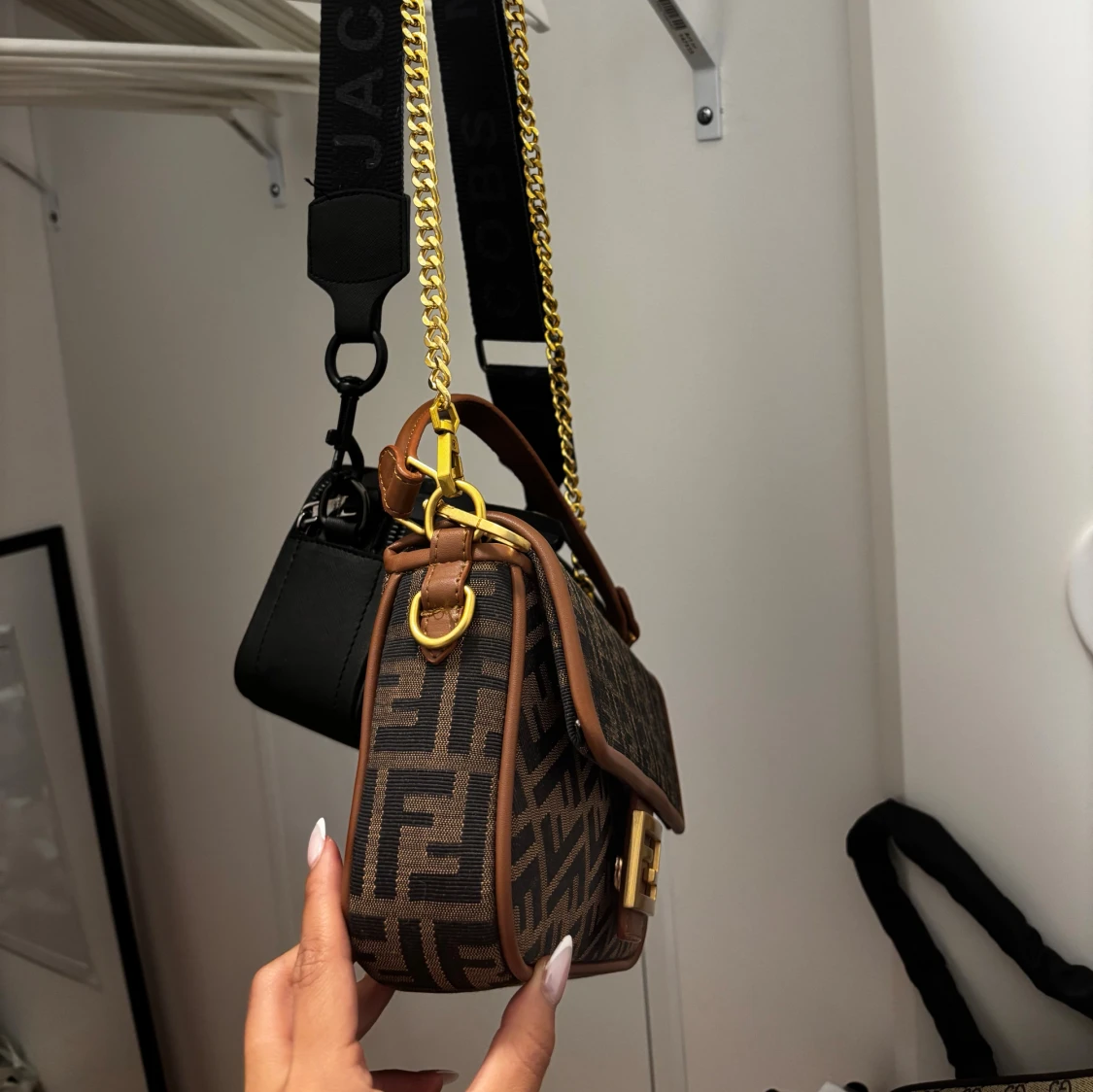 Fbrun monogram handväska - 1