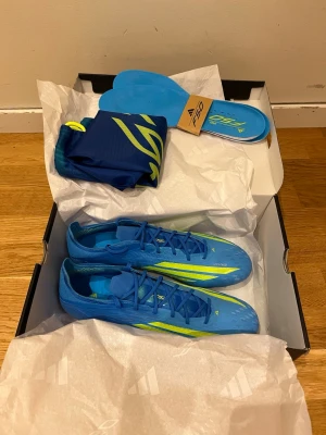 ADIDAS F50 Elite - ADIDAS F50 Elite fg ice cold precision.                        Storlek 44.                                                                               Helt o andvända