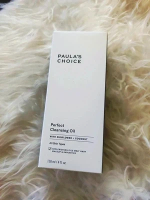 Ny i förpa Paula's Choice Perfect Cleansing Oil Paulas choice  - Ny i förpackning 🌸rengöringsolja från Paula's Choice  Innehåller solros och kokos, passar alla hudtyper och tar effektivt bort smink och orenheter. Fullsize  118 ml