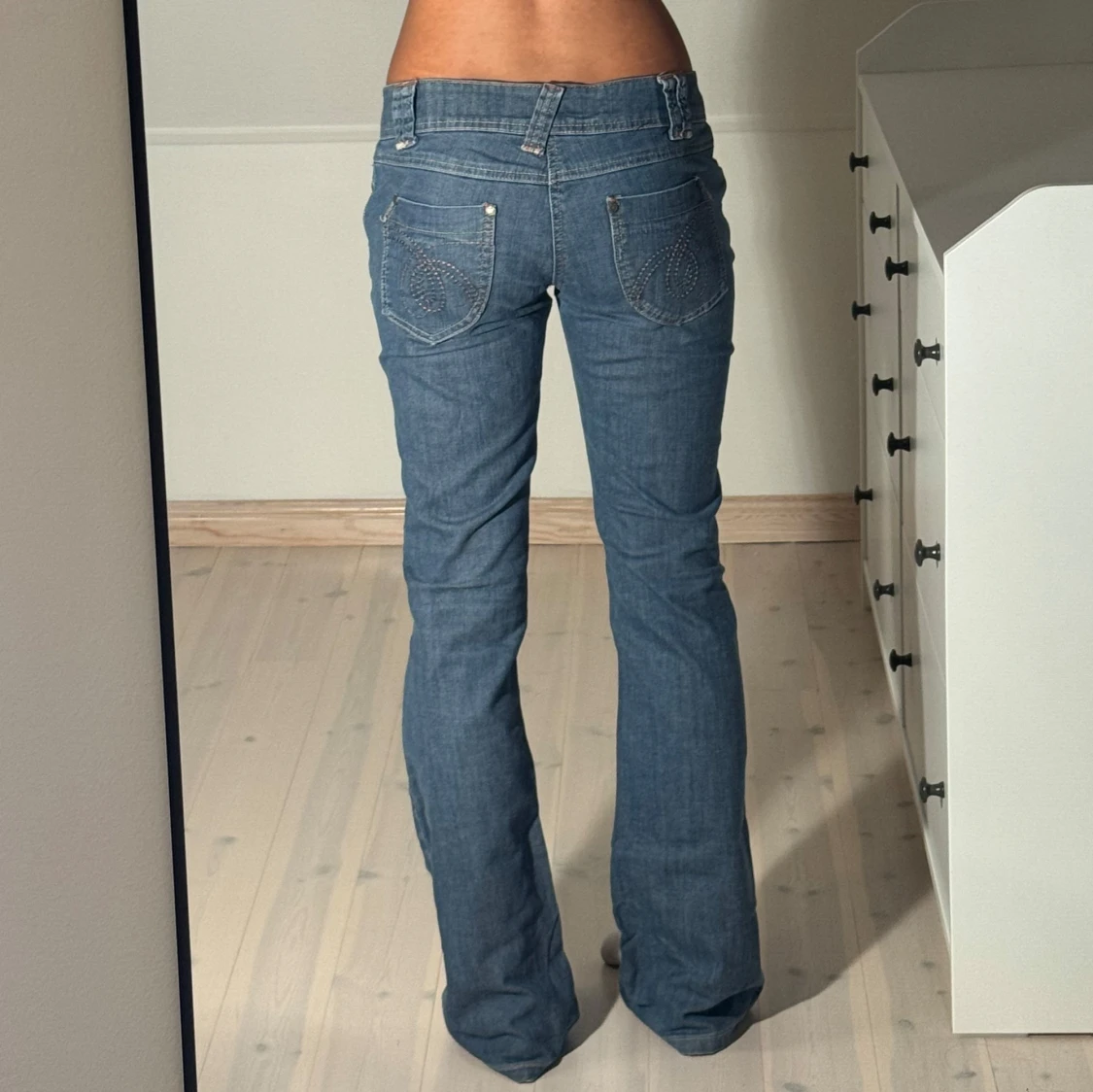 Low bootcut jeans  - 3