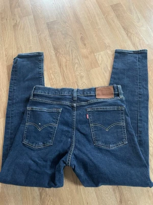 Levis jeans 510 w32 l32 - Snygga jeans, nästan helt nya i storlek 32/32 
