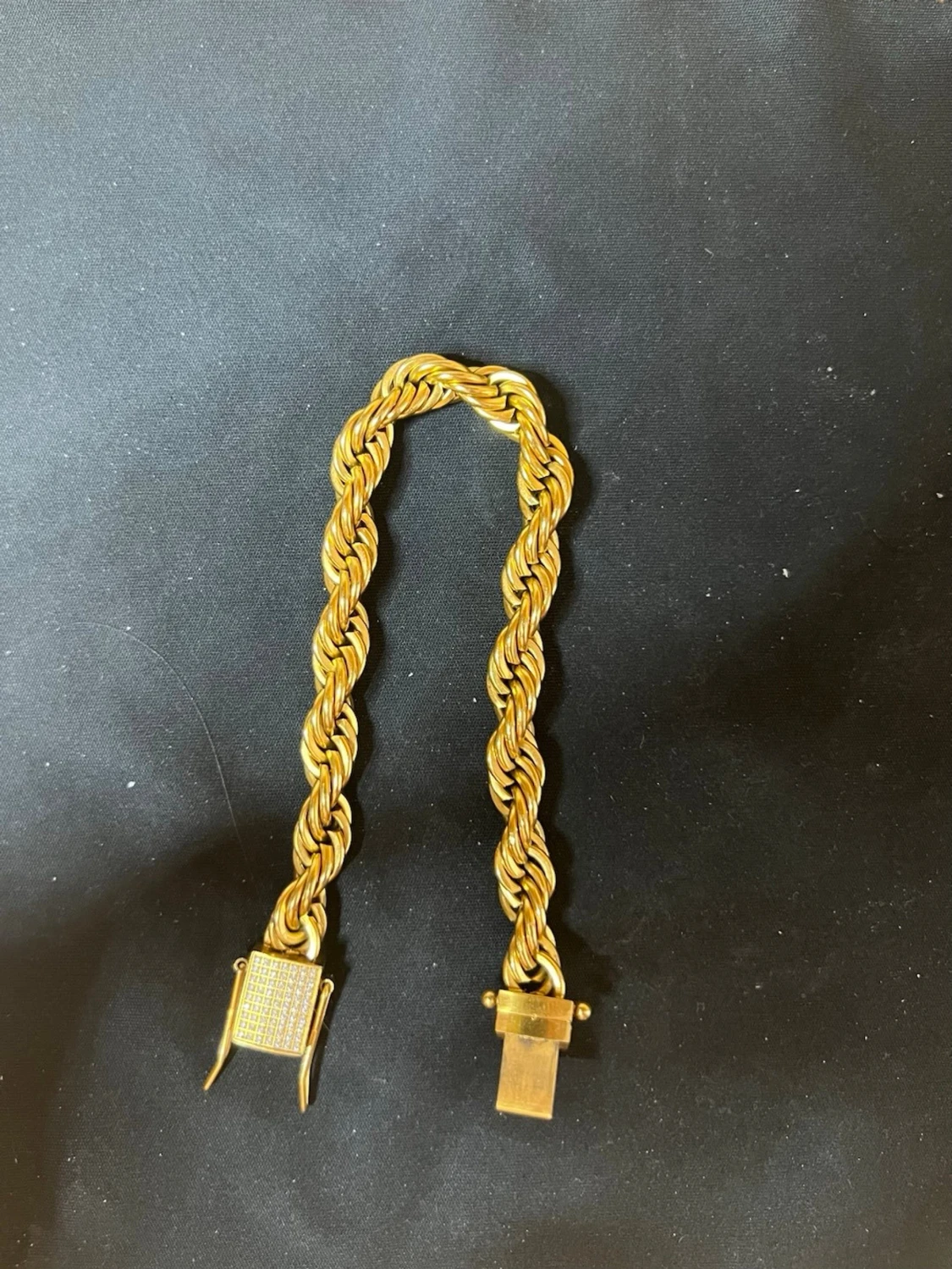 Guld cordell armband med diamantlås - 1